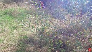 Yabancı Ormanda Meditasyon Yaptıktan Sonra Ağızda Kedi Kadını Becerdi